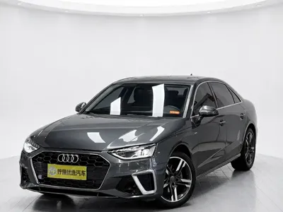 Audi A4L · 2021 год