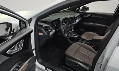 Audi Q4 e-tron 2023, 18166 км, за 27563.35 USD - фото 11
