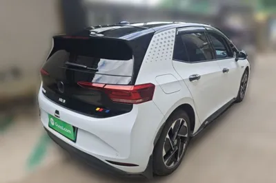 Volkswagen ID.3 2023, 13300 км, за 14975 USD - фото 7