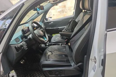 Volkswagen ID.3 2023, 13300 км, за 14975 USD - фото 15