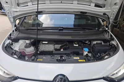 Volkswagen ID.3 2023, 13300 км, за 14975 USD - фото 21
