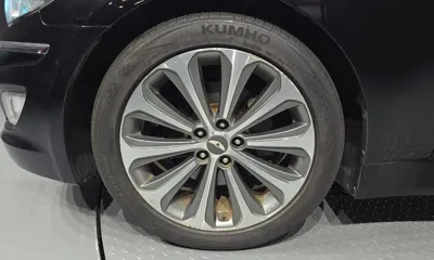 Hyundai Genesis 2012, 136978 км, за 5189.17 USD