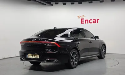 Hyundai Grandeur 2022, 57944 км, за 16393.46 USD