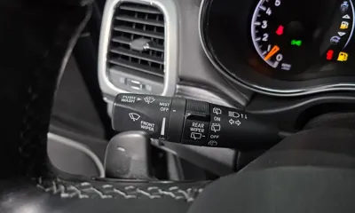 Jeep Cherokee 2019, 106659 км, за 65636.08 USD - фото 27