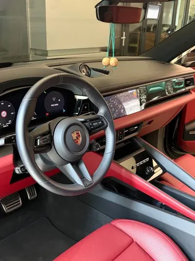 Porsche Macan 2025, 10000 км, за 78655.53 USD - фото 7
