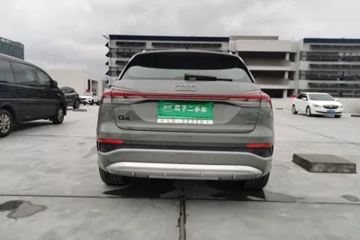 Audi Q4 e-tron 2022, 37700 км, за 19843 USD - фото 3