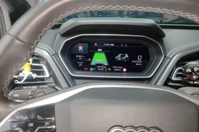 Audi Q4 e-tron 2022, 37700 км, за 19843 USD - фото 9