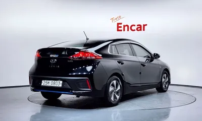 Hyundai Ioniq 2017, 153516 км, за 5655.59 USD
