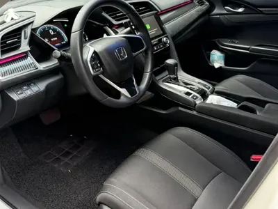 Honda Civic 2019, 80000 км, за 8799.12 USD