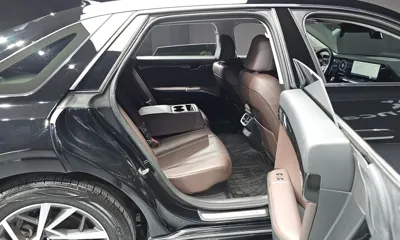 Hyundai Grandeur 2023, 78889 км, за 19841.29 USD - фото 11
