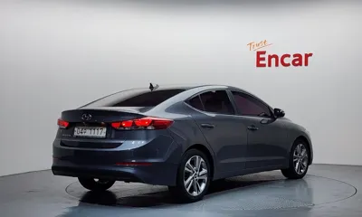 Hyundai Avante 2018, 106428 км, за 5529.54 USD