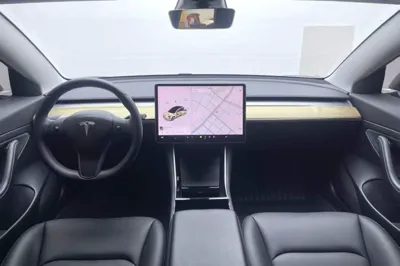 Tesla Model 3 2019, 91800 км, за 17575 USD - фото 12