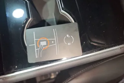 Tesla Model 3 2019, 91800 км, за 17575 USD - фото 23