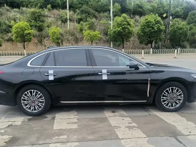 Hongqi Hongqi H5 2022, 26000 км, за 9463.86 USD - фото 8