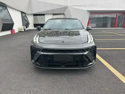 Lynk & Co 03 2023, 30000 км, за 10137.17 USD