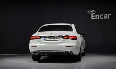 Mercedes-Benz E-Class 2021, 96478 км, за 21737.69 USD