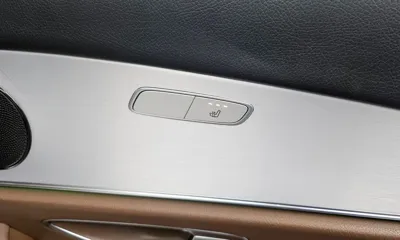 Mercedes-Benz E-Class 2021, 96478 км, за 21737.69 USD - фото 18