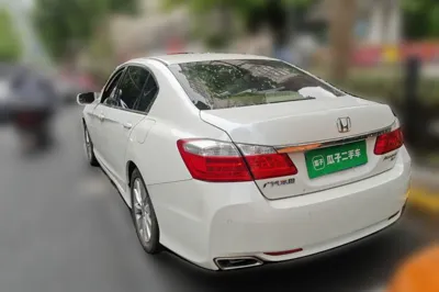 Honda Accord 2015, 56000 км, за 8594 USD