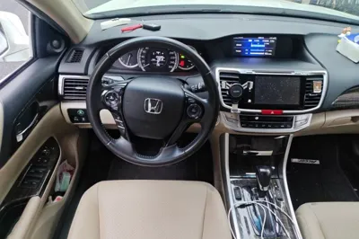 Honda Accord 2015, 56000 км, за 8594 USD - фото 10