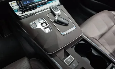 Hyundai Grandeur 2022, 33427 км, за 13848.46 USD - фото 9
