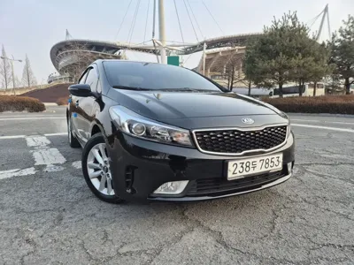 Kia K3 · 2016 год