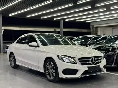 Mercedes-Benz C-Class 2017, 87000 км, за 14684.82 USD