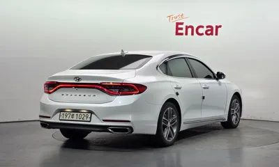 Hyundai Grandeur 2018, 167241 км, за 6824.1 USD