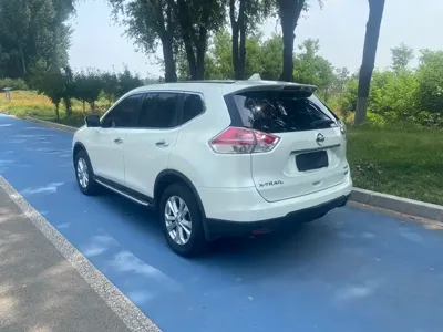 Nissan X-Trail 2014, 130000 км, за 5399.54 USD