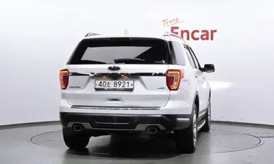 Ford Explorer 2019, 131919 км, за 9318.59 USD