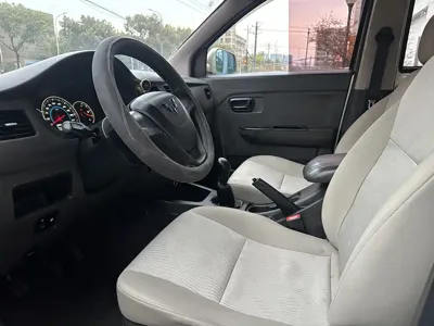 Wuling Rongguang V 2016, 99000 км, за 1559.71 USD