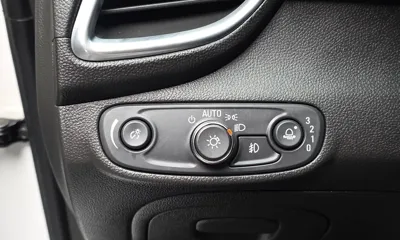 ChevroletGMDaewoo Trax 2020, 34102 км, за 6892.48 USD - фото 18