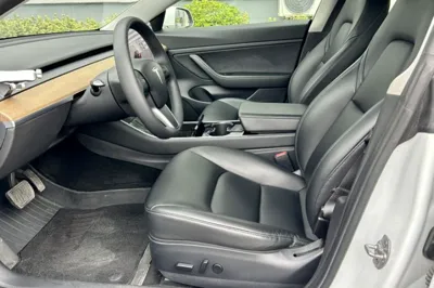 Tesla Model 3 2020, 102300 км, за 18186 USD - фото 27