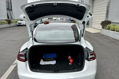 Tesla Model 3 2020, 102300 км, за 18186 USD - фото 32
