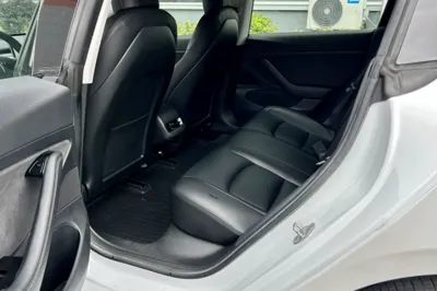 Tesla Model 3 2020, 102300 км, за 18186 USD - фото 36