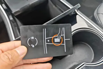 Tesla Model 3 2020, 102300 км, за 18186 USD - фото 43