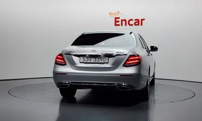 Mercedes-Benz E-Class 2017, 149331 км, за 11074.92 USD
