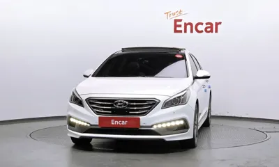 Hyundai Sonata 2016, 68363 км, за 10437.18 USD