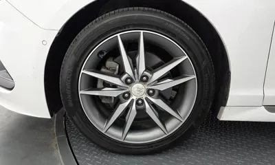 Hyundai Sonata 2016, 68363 км, за 10437.18 USD