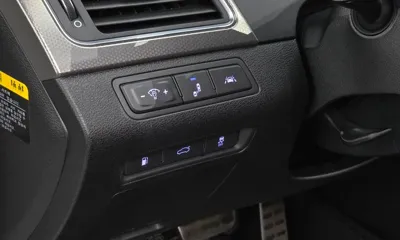 Hyundai Sonata 2016, 68363 км, за 10437.18 USD - фото 15