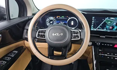 Kia Canival 2023, 45289 км, за 20019.82 USD - фото 11