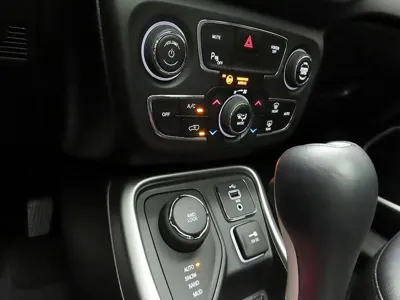 Jeep Compass 2018, 36408 км, за 175.52 USD - фото 16