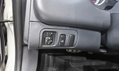 Mitsubishi Eclipse 2009, 104576 км, за 3807.27 USD - фото 17