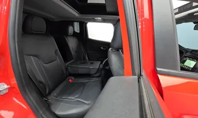 Jeep Renegade 2018, 60840 км, за 8919.72 USD - фото 19