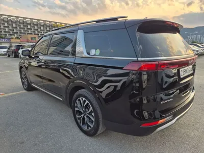 Kia Canival 2023, 74522 км, за 16482.09 USD