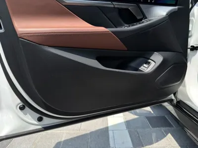 BMW i5 2024, 39420 км, за 43627.74 USD - фото 10