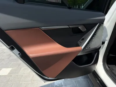 BMW i5 2024, 39420 км, за 43627.74 USD - фото 11