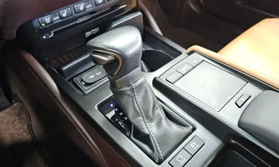 Lexus ES 2019, 94864 км, за 21793.36 USD - фото 9