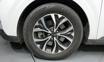 Kia Canival 2021, 170555 км, за 10927.14 USD