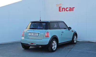 MINI Cooper 2013, 92833 км, за 2822.63 USD