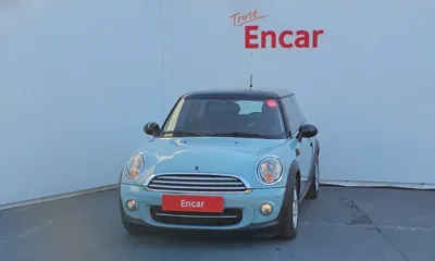MINI Cooper 2013, 92833 км, за 2822.63 USD